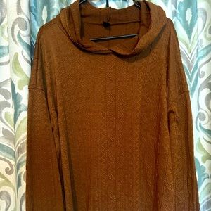 Oversized hooded shirt